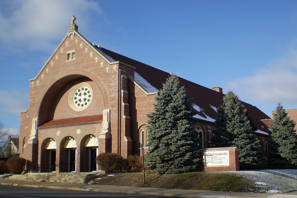 Holy Trinity Catholic Church in South St Paul Holy Trinity Catholic Church in South St Paul