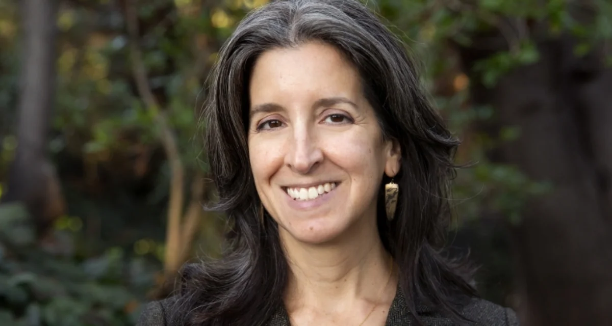 Elena Conis, Professor of Journalism and history at UC Berkeley