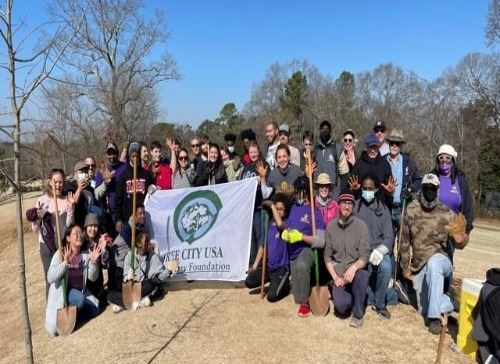 Volunteers Needed to Plant Trees at City Club