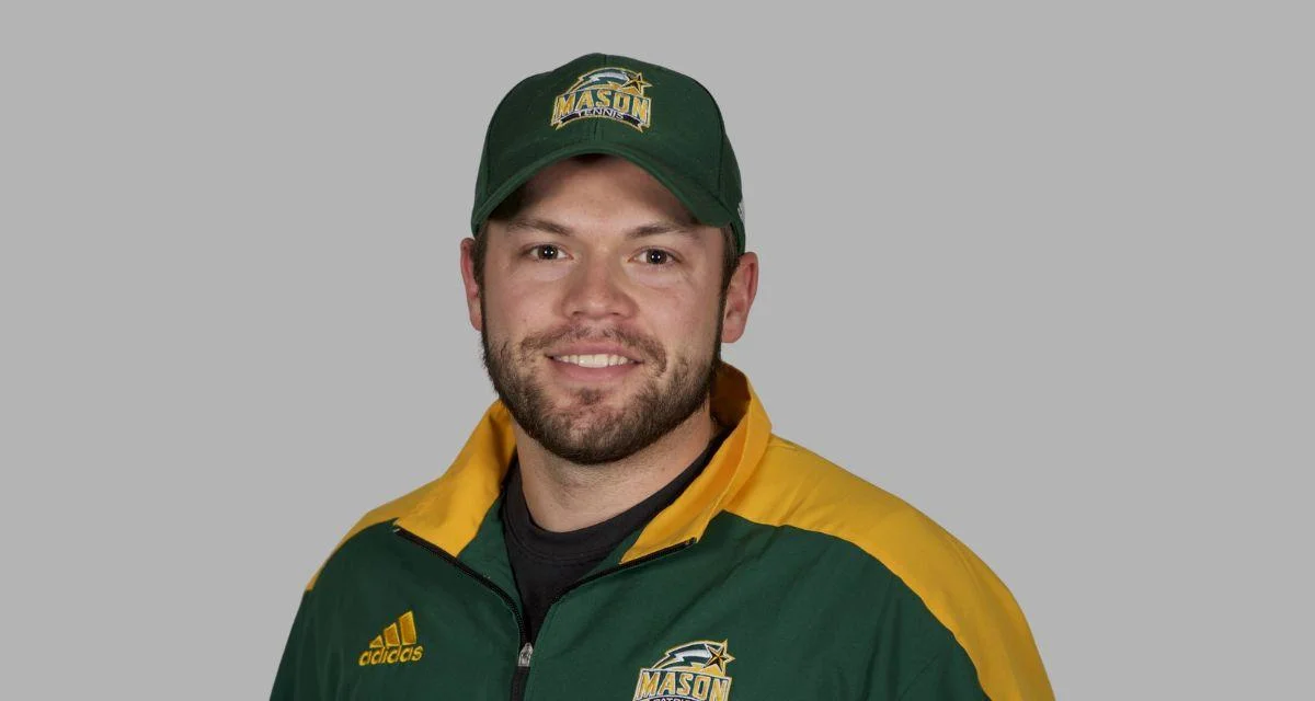 James (Jimmy) Davis, head coach James (Jimmy) Davis, head coach