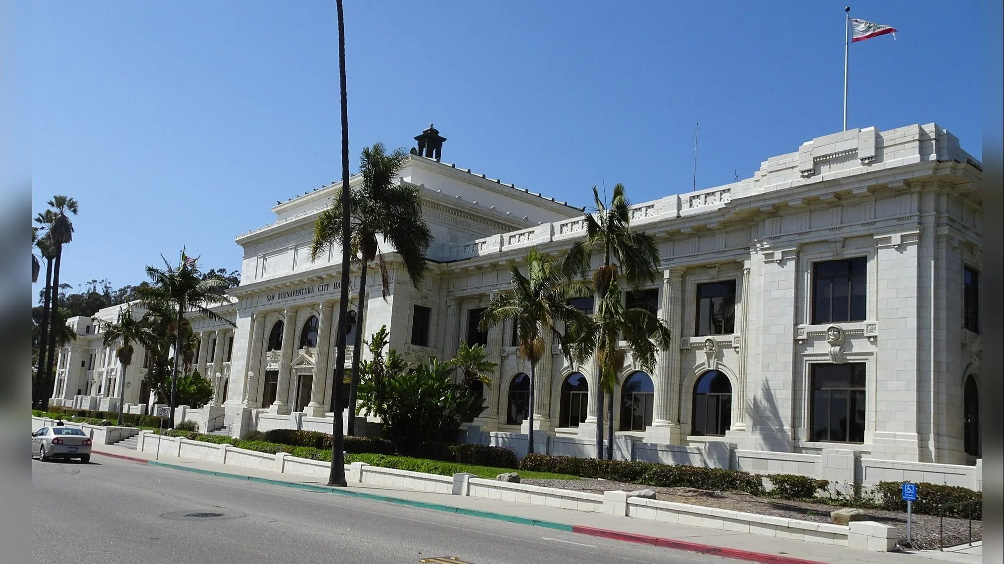 Plaintiff Alleges Auto Manufacturer Breached Warranty Obligations