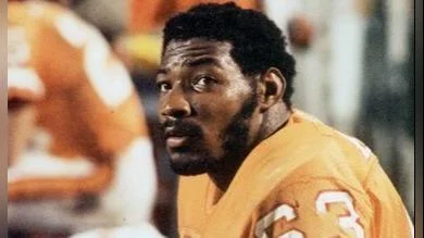 Lee Roy Selmon Defensive end - Wikipedia