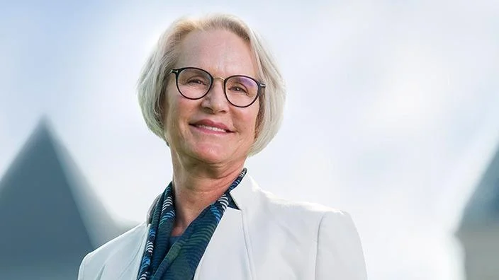 Elizabeth (Betsy) Cantwell President