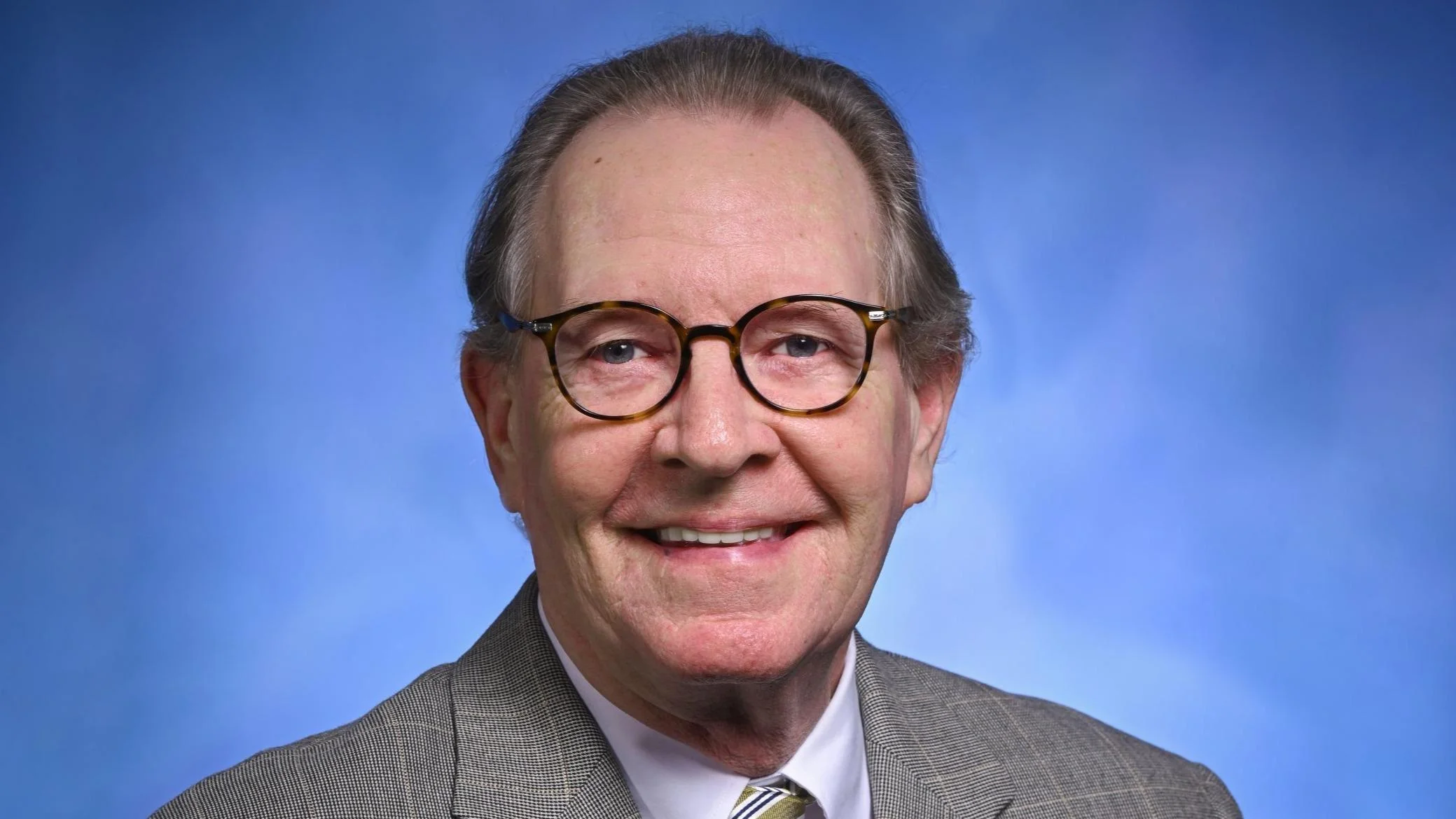 Tim Kelly criticizes budget practices and legislative expenses in recent posts