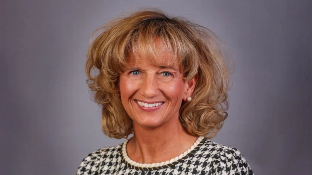 Rep. Michelle Teska votes yea on HB455, a comprehensive education overhaul