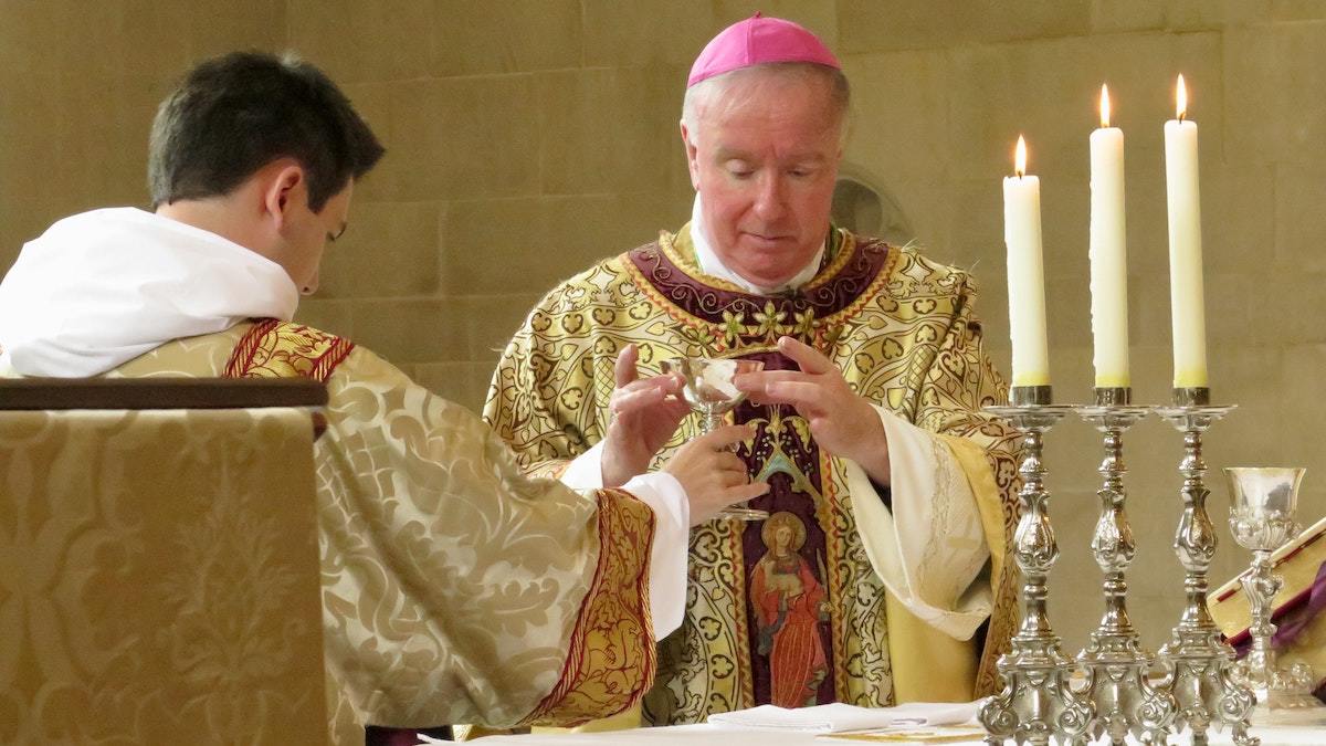The Archdiocese for the Military Services received a ,550 donation from the Texas Knights of Columbus First Lady’s Charity.