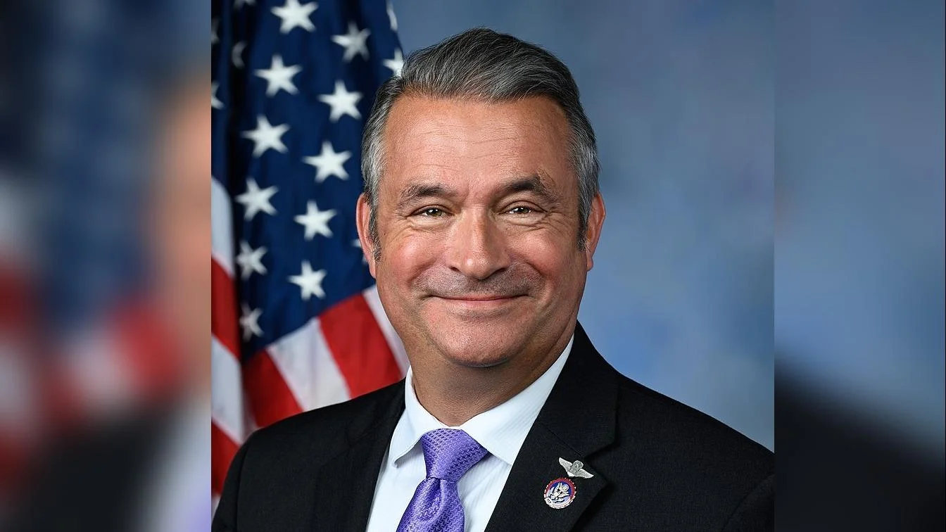 Congressional leaders introduce resolution for National Foster Care Month