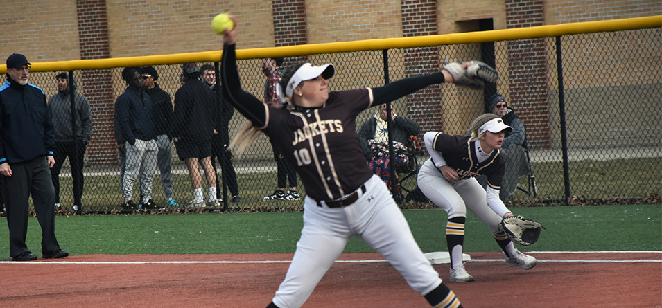 Softball Sweeps NCAA Division II Ursuline in Home Opener