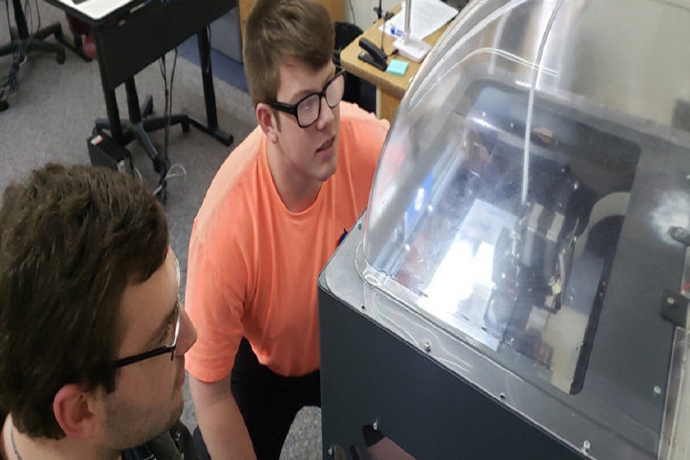 First engineering cohort to graduate this spring First engineering cohort to graduate this spring