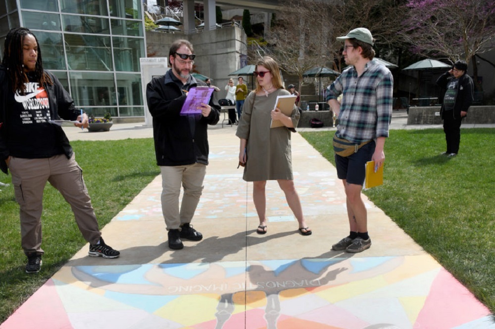 Winners announced in Virginia Western’s Sidewalk Chalk Art Show Winners announced in Virginia Western’s Sidewalk Chalk Art Show