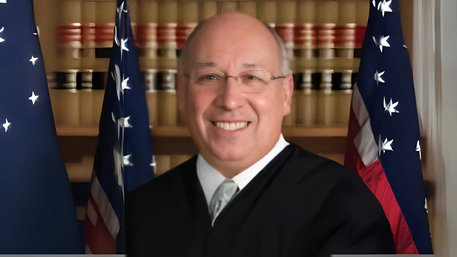 Los Angeles sheriff’s deputy pleads guilty to heroin possession