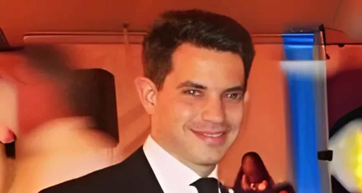 Javier Martinez, Founder and CEO at Artifact