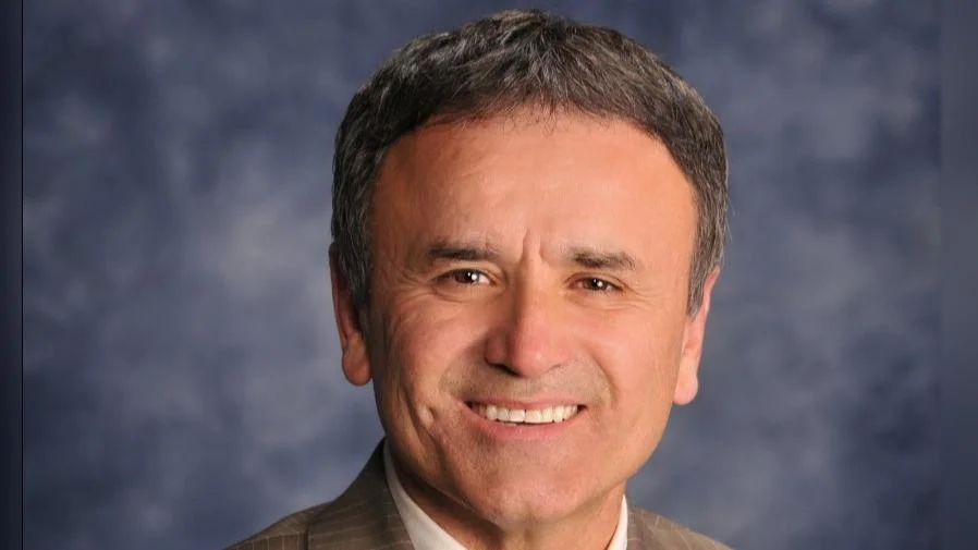 Dr. Roberto Gutierrez President Dr. Roberto Gutierrez President