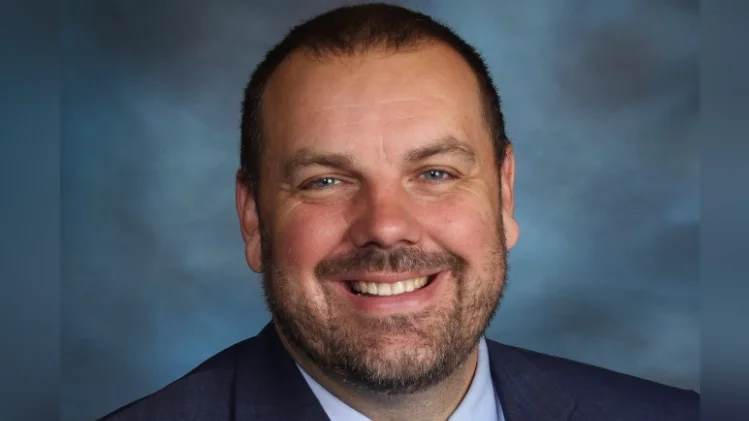 How many students were enrolled in Clintonville School District in 2024-25 school year?