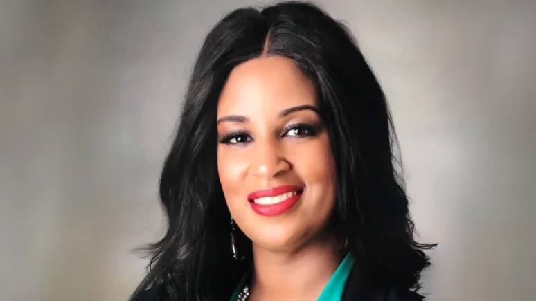 Shannon Warren Campus Director