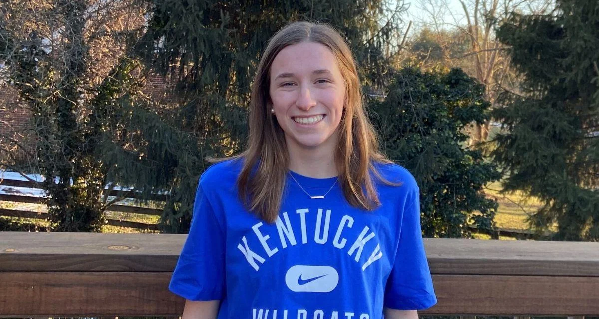 Kentucky swimmers DeLong and Broome recognized for community service by SEC