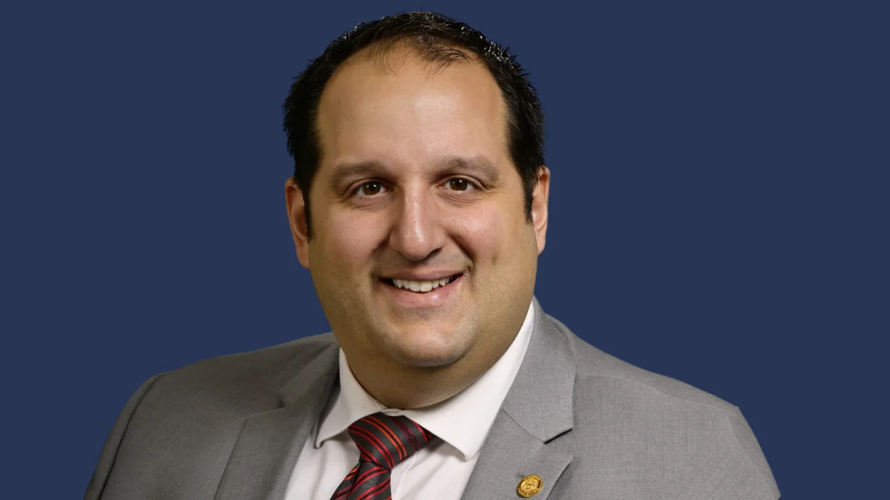 Rep. Aragona introduces bill to eliminate taxes on tips