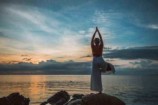 Lakeside Yoga with Suzi Hammer on Feb 11 Lakeside Yoga with Suzi Hammer on Feb 11