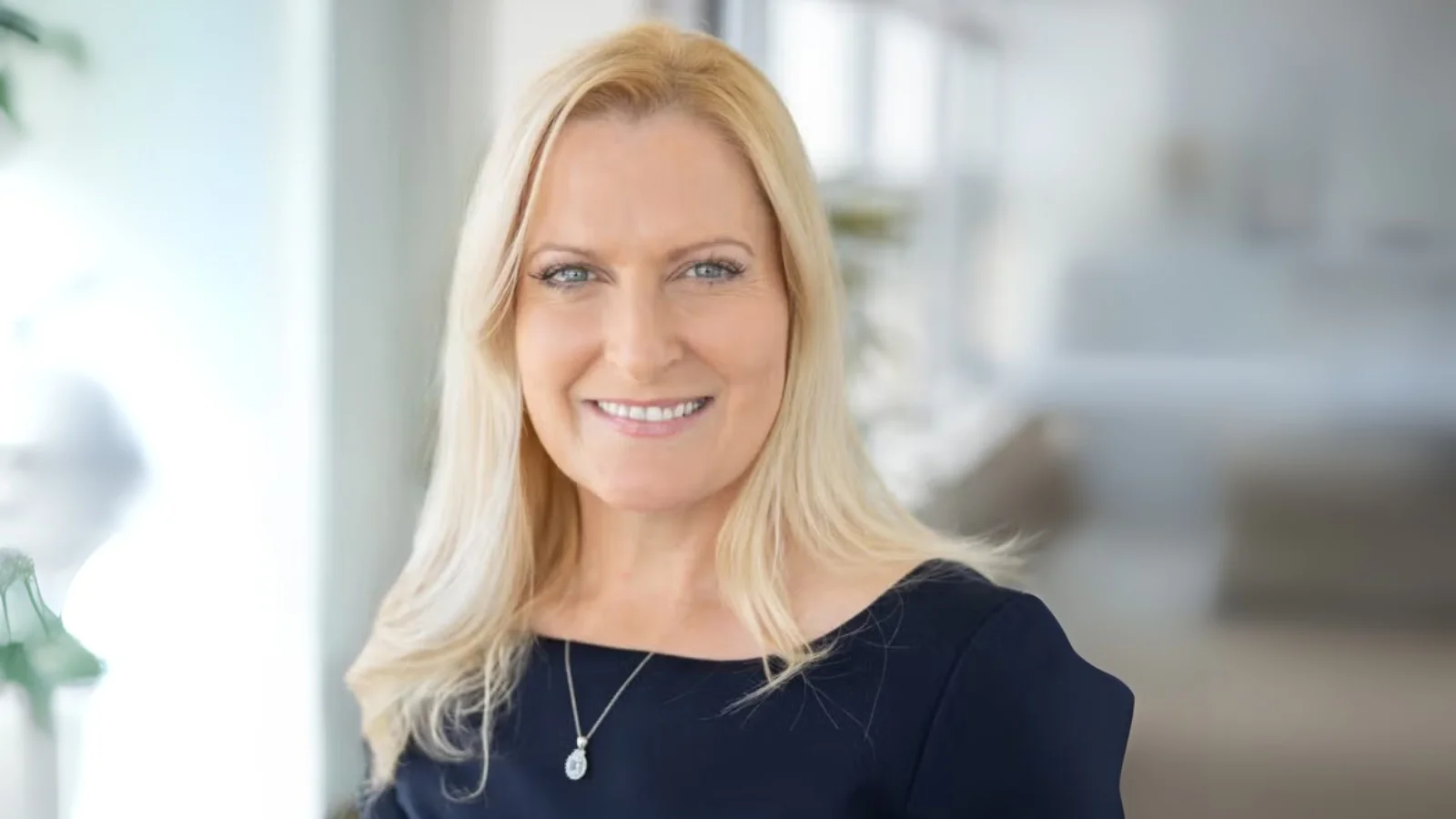 Canes sign Suzuki and agree to terms with Seeley on one-year contracts