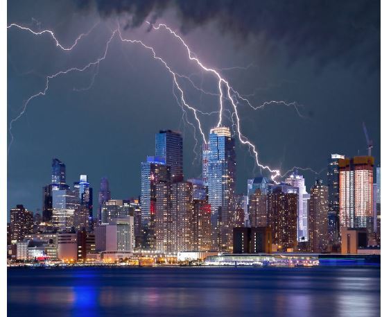 Ford F-150 Lightning Had 65% Battery Left After Powering Home For 2 Days