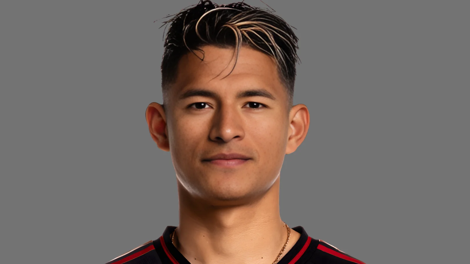 Ronald Hernandez, Defender