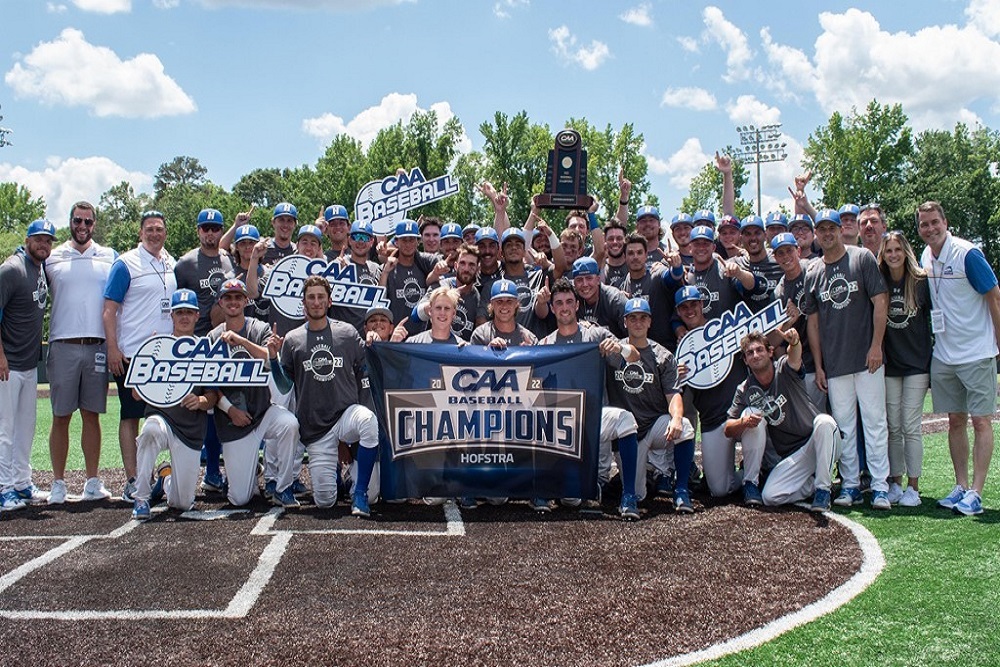 HOFSTRA POSTS 7-6 WALK-OFF WIN OVER NORTHEASTERN TO CAPTURE FIRST CAA BASEBALL CHAMPIONSHIP HOFSTRA POSTS 7-6 WALK-OFF WIN OVER NORTHEASTERN TO CAPTURE FIRST CAA BASEBALL CHAMPIONSHIP