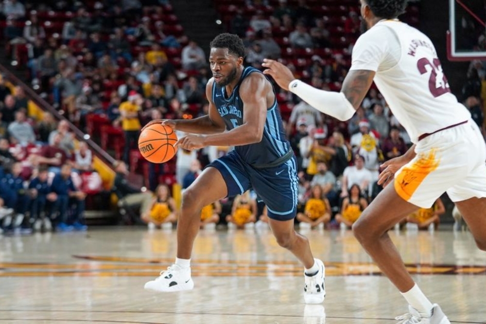 Three City Hoops Teams Were Victorious Wednesday In Metro Action