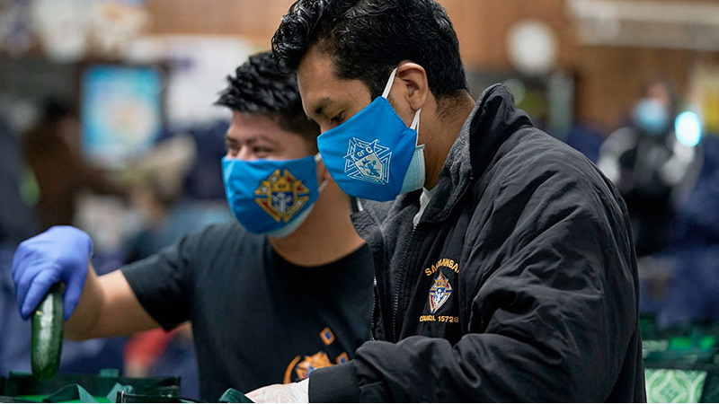 As the COVID-19 pandemic continues, the Knights of Columbus are helping families, parishes and communities through the Leave No Neighbor Behind initiative. As the COVID-19 pandemic continues, the Knights of Columbus are helping families, parishes and communities through the Leave No Neighbor Behind initiative.