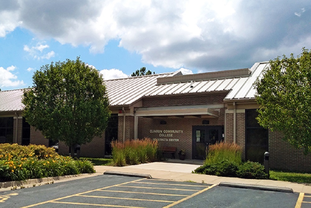 EASTERN IOWA COMMUNITY COLLEGE: CCC Maquoketa Center Open House June 23