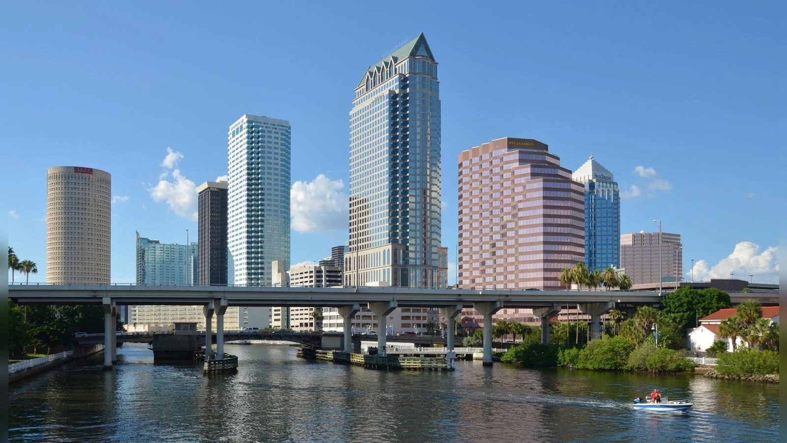 Tampa - wikipedia.org
