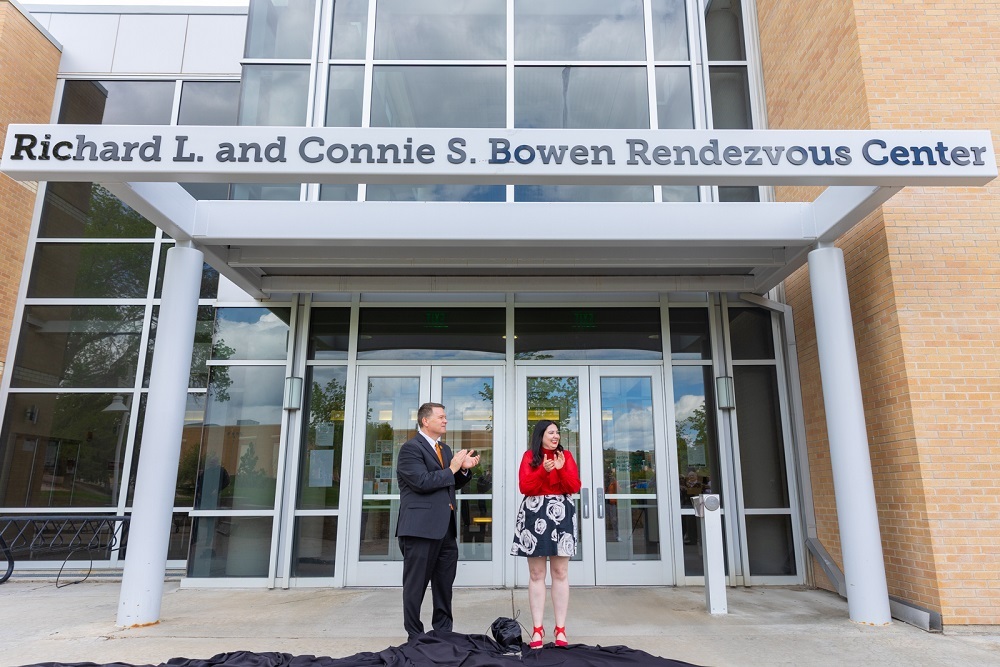 University Dedicates Rendezvous Center to Honor Transformational Leadership