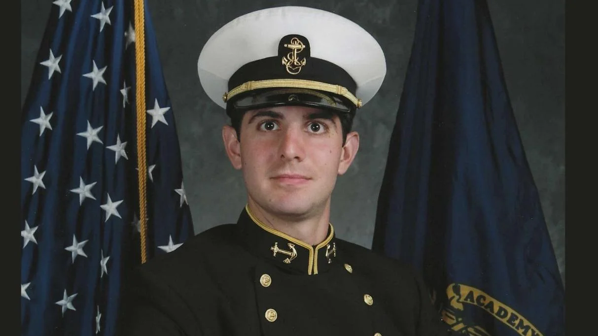 Chris Deluzio U.S. House of Representatives from Pennsylvania%27s 17th district - Official U.S. House Headshot