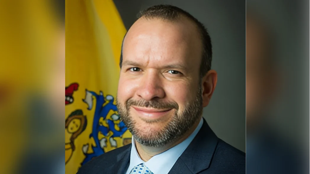 New Jersey payrolls increase by 2,200 in May as unemployment rate falls to 4.7 percent