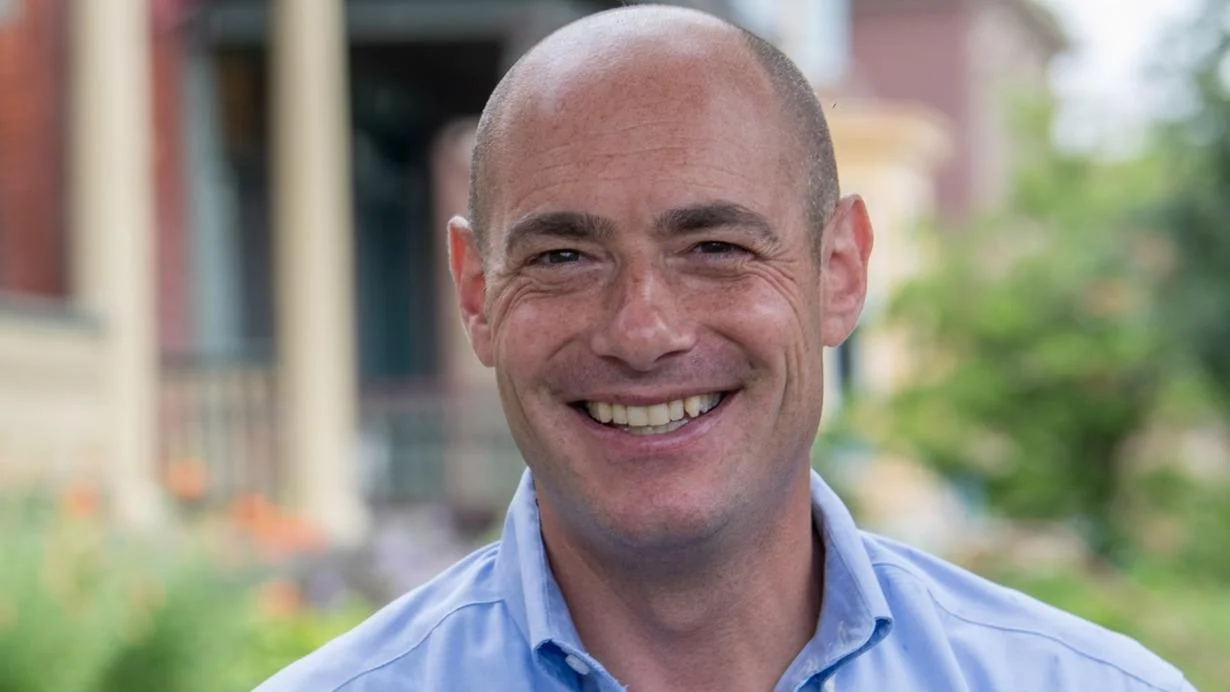 Greg Landsman urges accountability for Hamas and highlights increased Israeli aid efforts