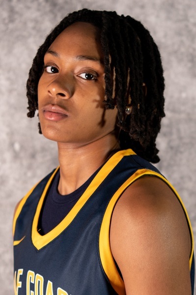 Fields named Freshman of the Year; Catchings, Harris named All-MACCC