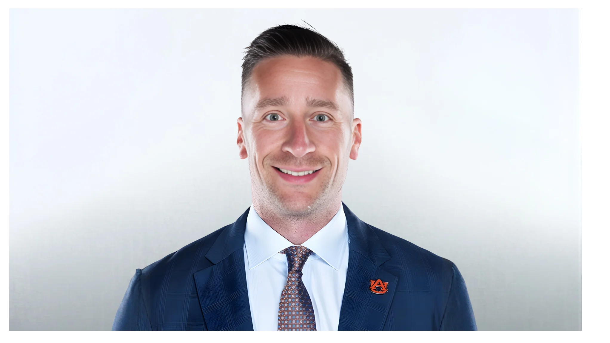 Steven Pearl, Head Coach at Auburn Tigers Basketball - https://auburntigers.com/