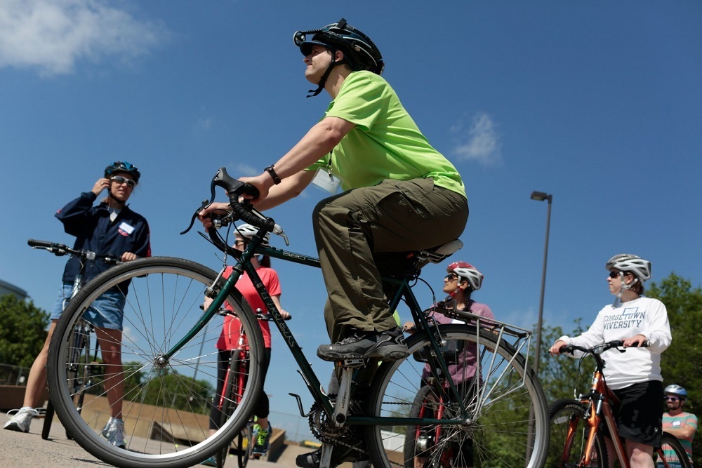 Street Smart’ Pedestrian and Bicycle Safety Campaign Runs Through November 30