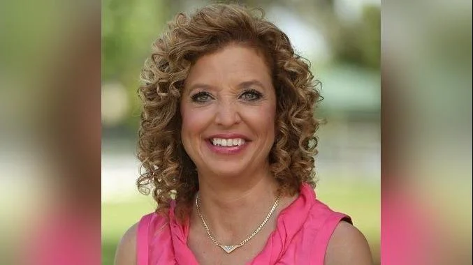 Debbie Wasserman Schultz criticizes name change proposal for Gulf of Mexico