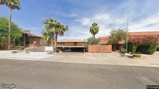 3339 N Drinkwater Boulevard, Scottsdale, AZ 85251