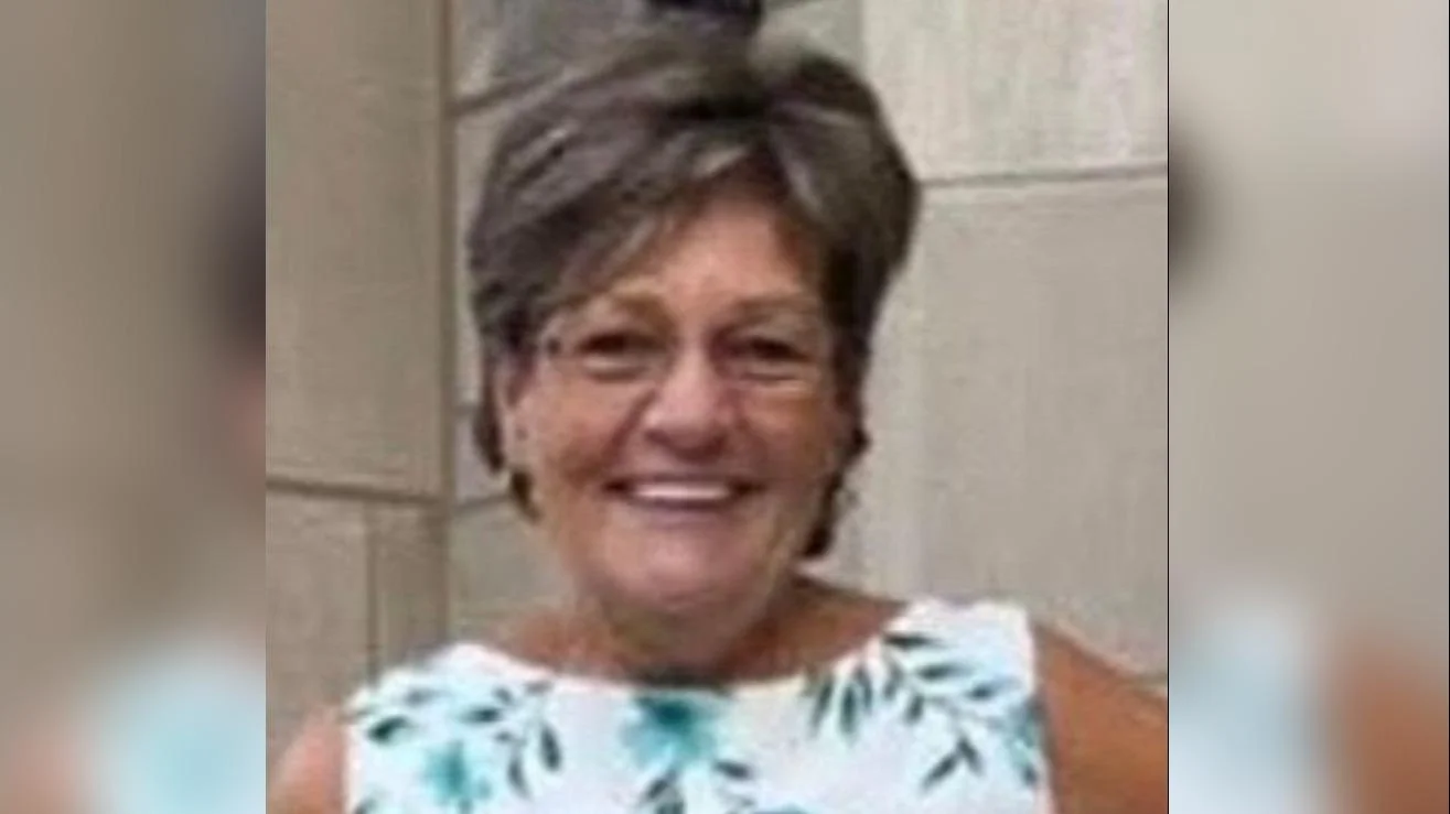 Susan Carol Hussien, 64, Dedicated American Airlines Employee and Community Volunteer, Passes Away