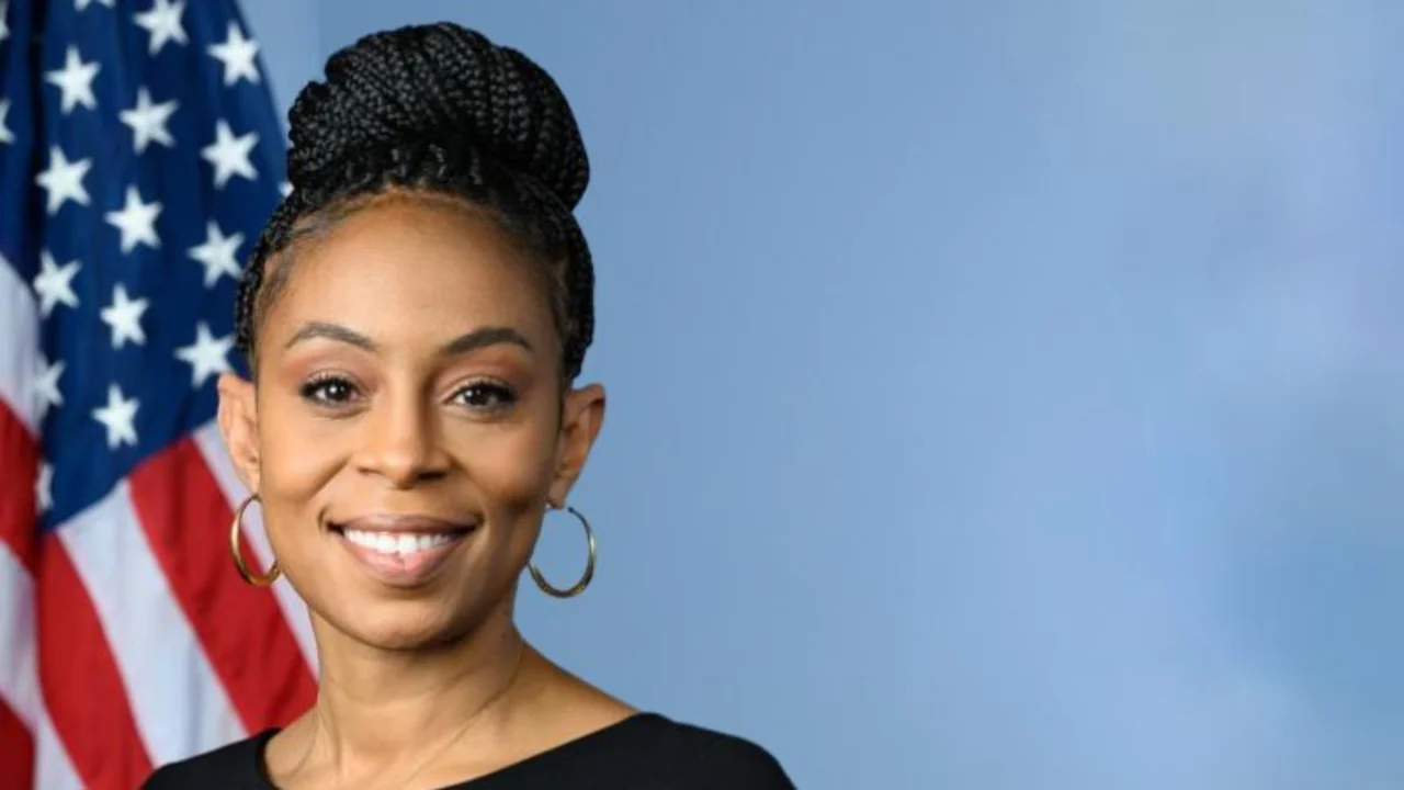 Shontel Brown addresses health care and social security issues in recent posts