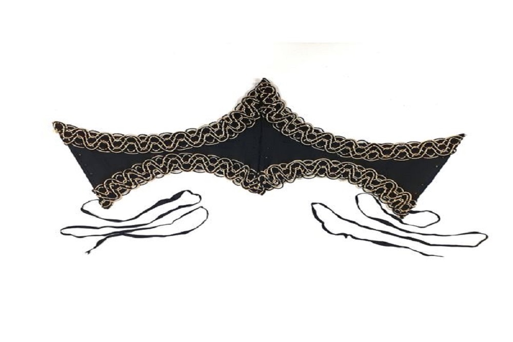 How about a lovely and fashionable Swiss Waist for the holidays this year?