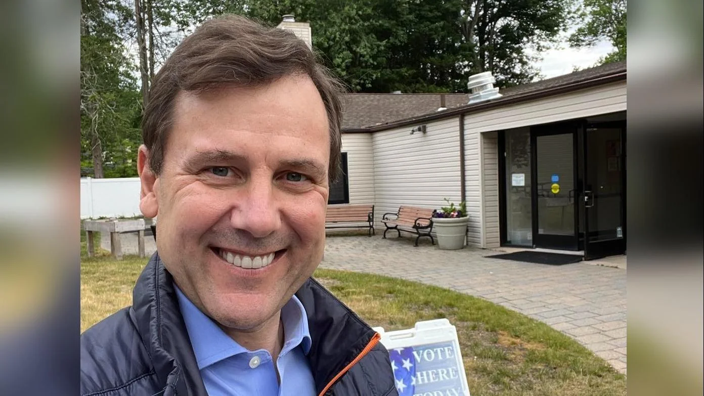 Tom Kean addresses town hall registration and local incidents in recent tweets