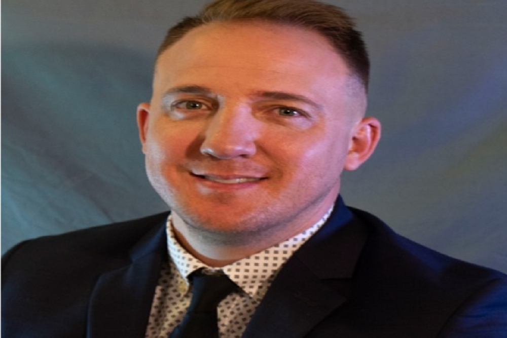 EWC welcomes Tim Larsen, women’s basketball coach