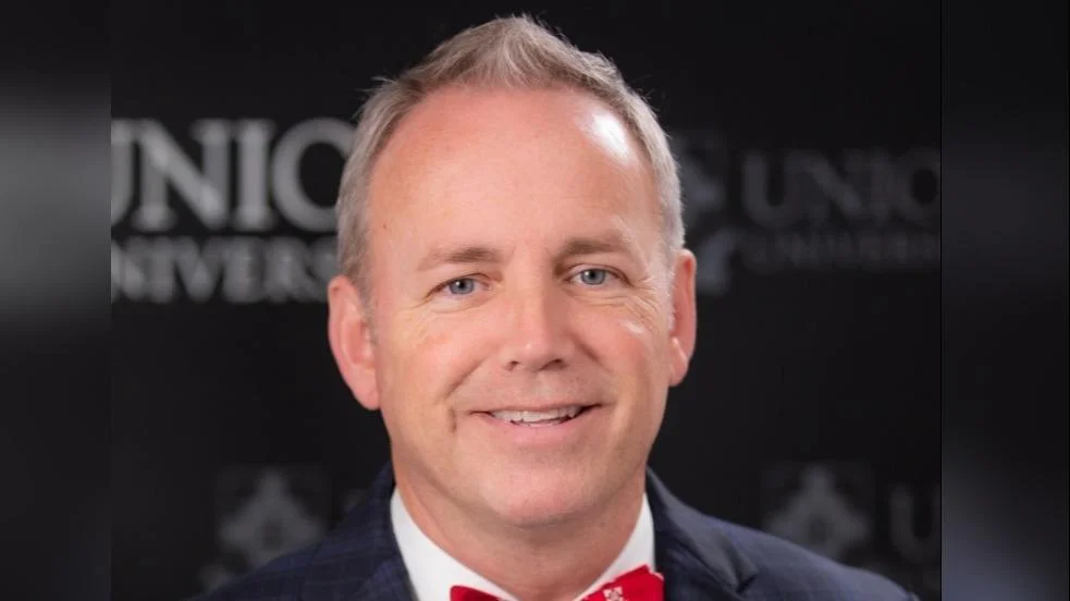 Samuel W. "Dub" Oliver President Samuel W. "Dub" Oliver President