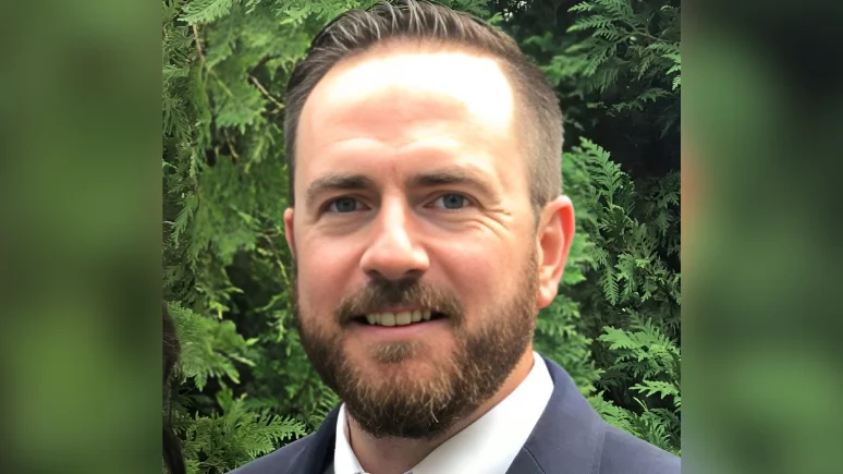 Brian Duffy Chief Operating Officer - LinkedIn Brian Duffy Chief Operating Officer - LinkedIn