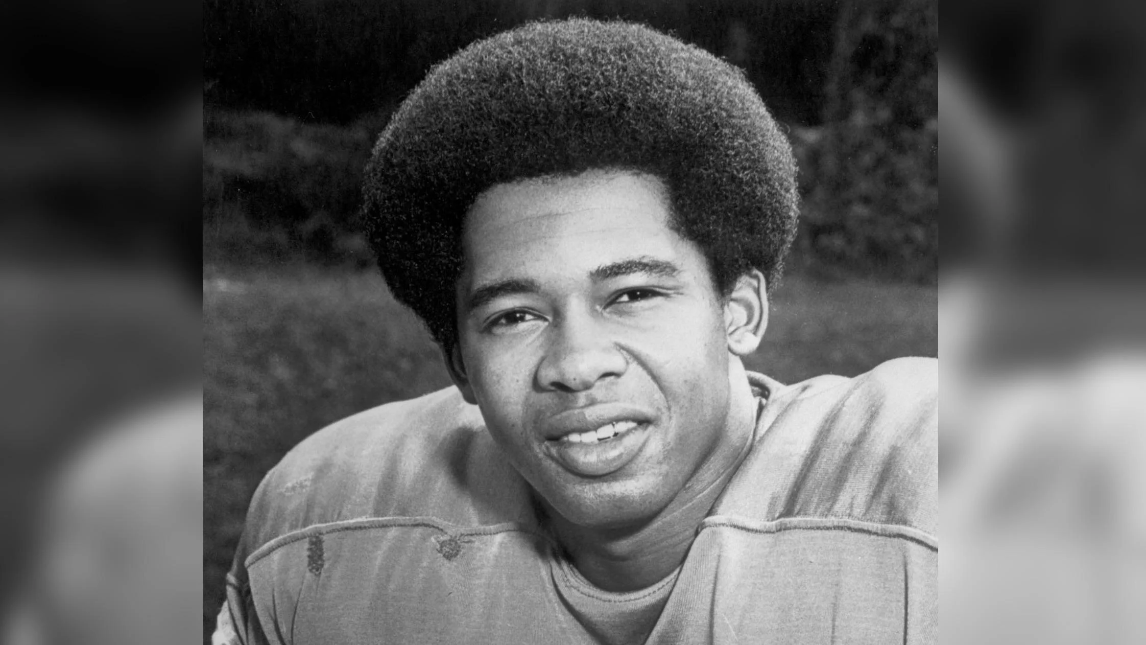 Charlie Sanders Tight end - North Carolina Hall of Fame