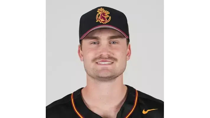 Menlo-Atherton High School standout Matthew Bergan’s collegiate team loses game in the NCAA Division III Baseball Championship on Saturday, May 17