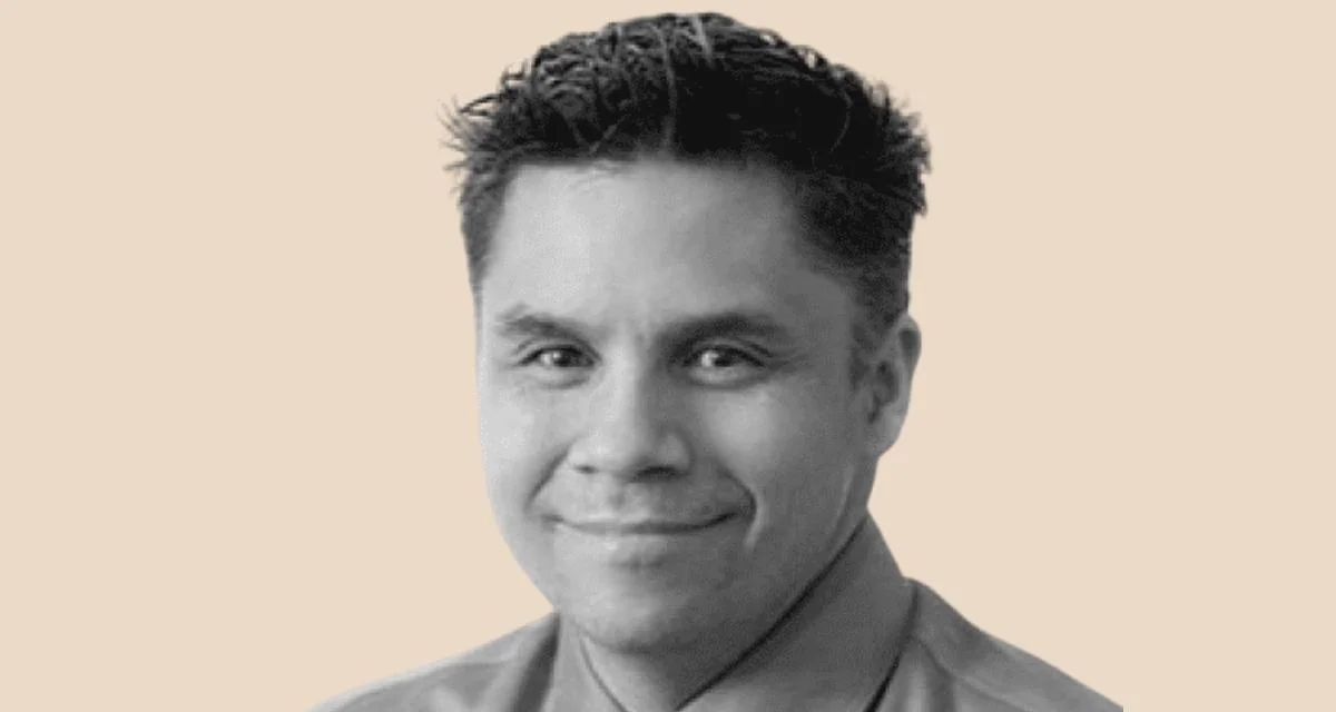 Researchers develop self-powered catalyst for durable water purification