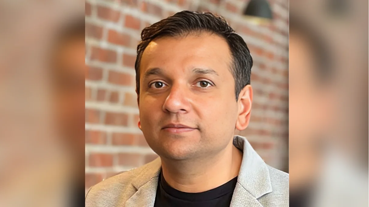 Mausam Bhatt Chief Product and Technology Officer - realtors.com Mausam Bhatt Chief Product and Technology Officer - realtors.com